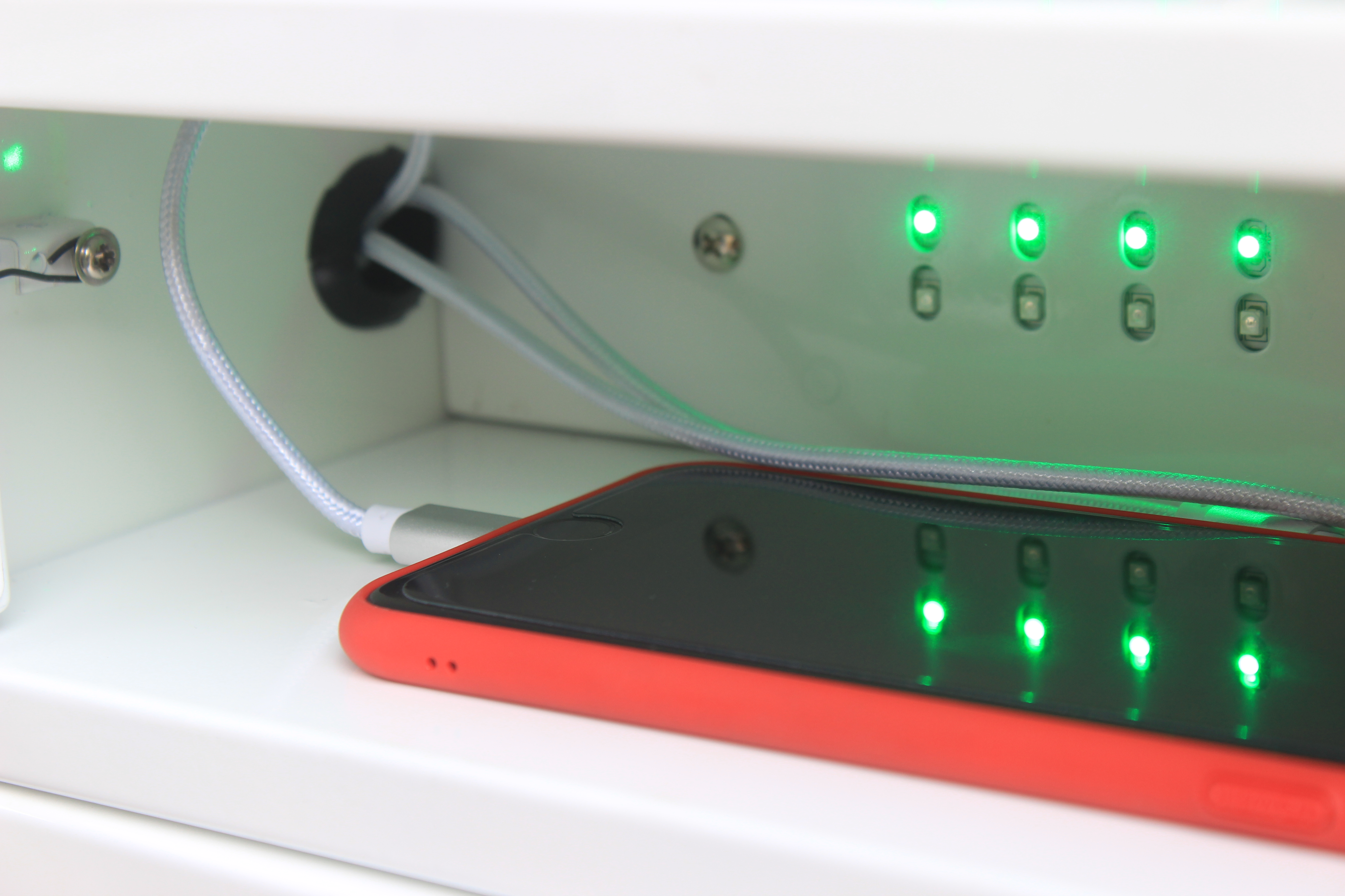 智能手機(jī)充電柜.jpg